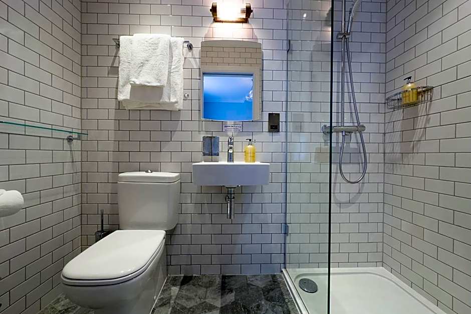 THE KNIGHT OF NOTTINGHILL