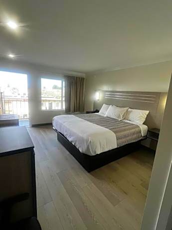 Large Single Room