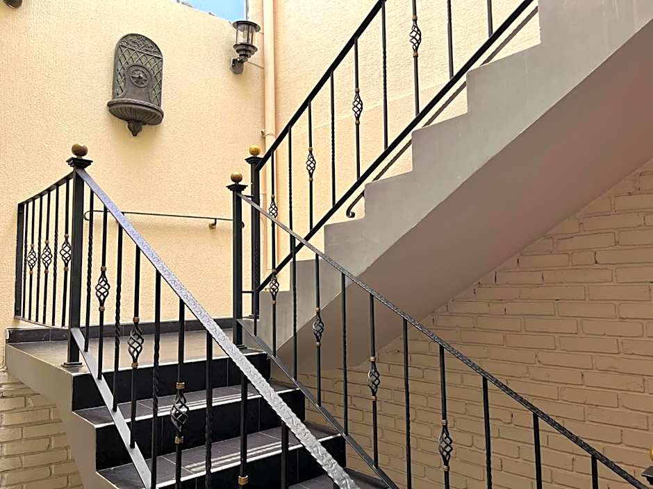 Ayenda 1032 Titas House