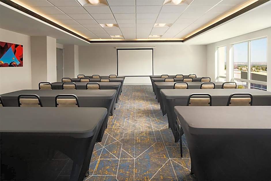 Hampton Inn By Hilton & Suites Albuquerque North/I-25