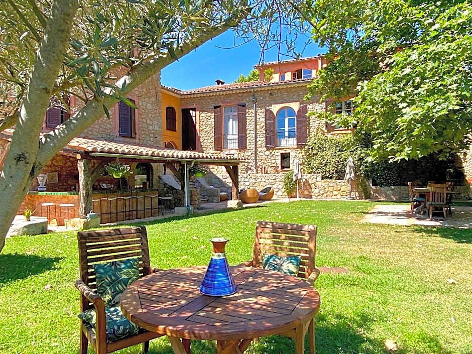 Domaine De Sainte Annette