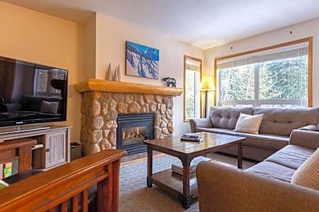 Stone Creek Chalets with Hot Tubs by Fernie Central Reservations