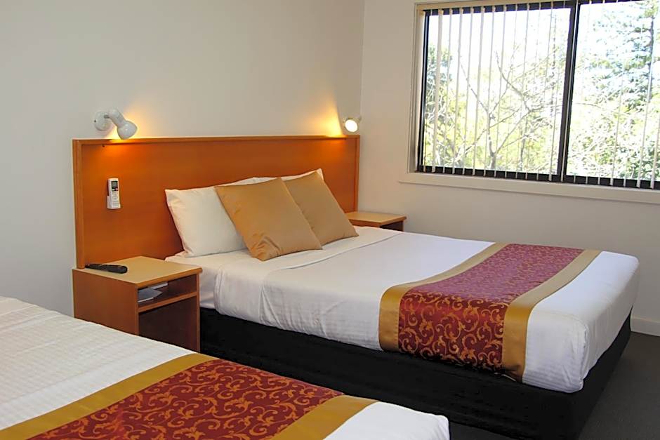 The Pioneer Way Motel