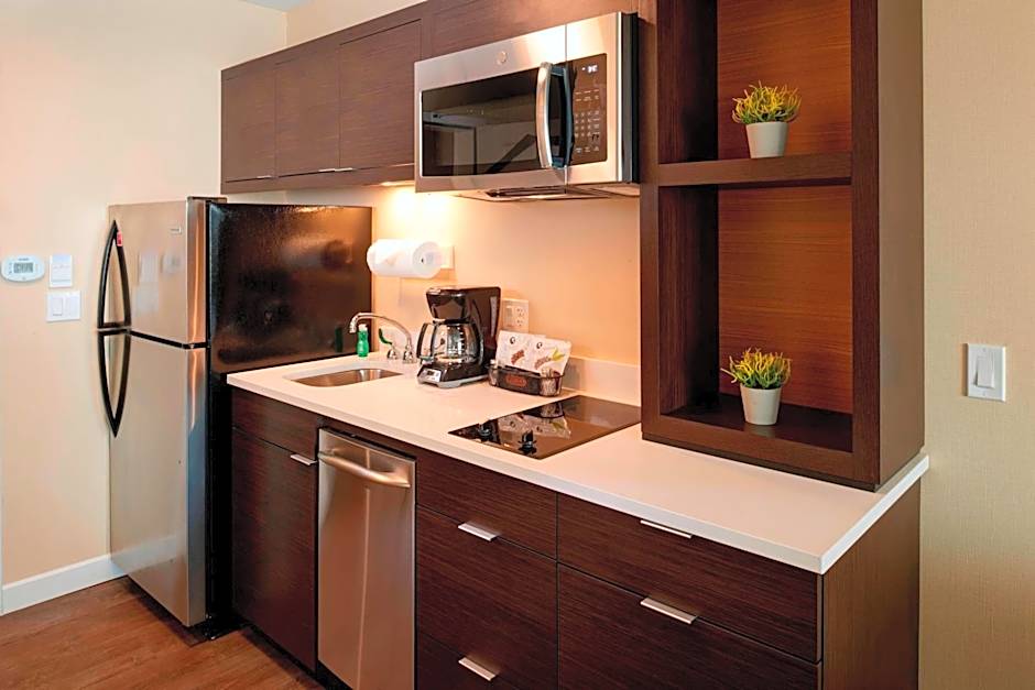 TownePlace Suites by Marriott Grand Rapids Airport
