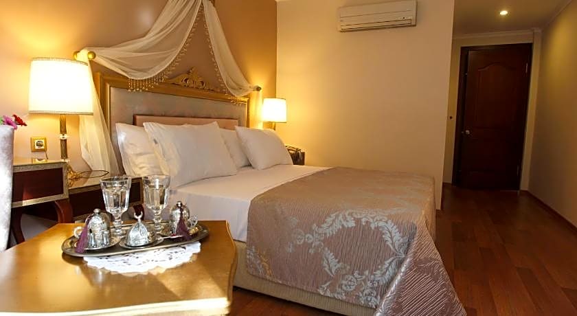 Saint John Hotel