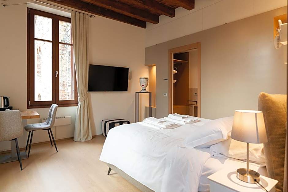 La finestra sul Ponte by Postcardsfrom