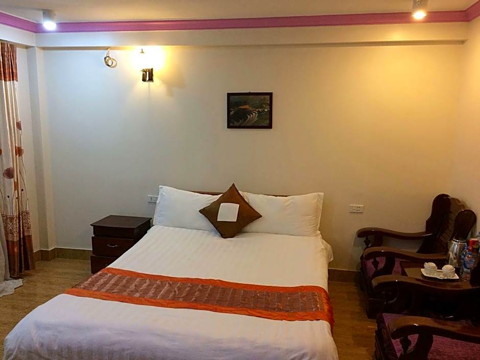 Mountain City Hotel