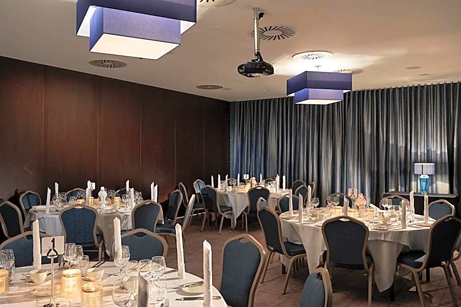 Village Hotel Aberdeen