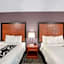 La Quinta Inn & Suites by Wyndham Knoxville North I-75
