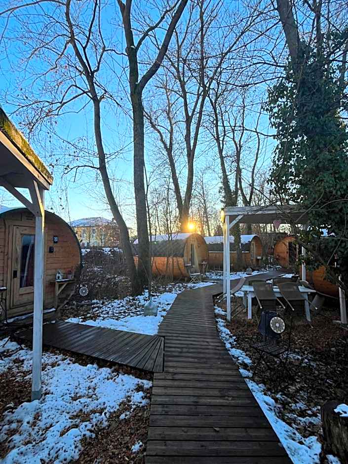 Schlaffass - Schlafen im Holzfass