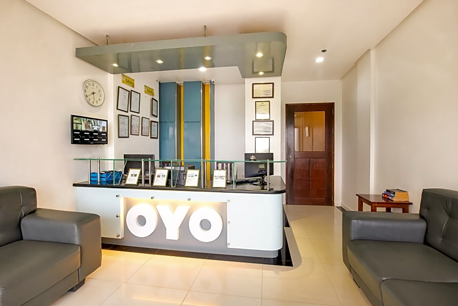 402 Royale Parc Hotel