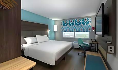 1 King Bed