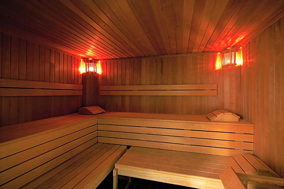 Trans World Hotel Donauwelle