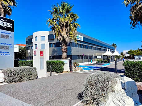 Brit Hotel Porte d'Espagne