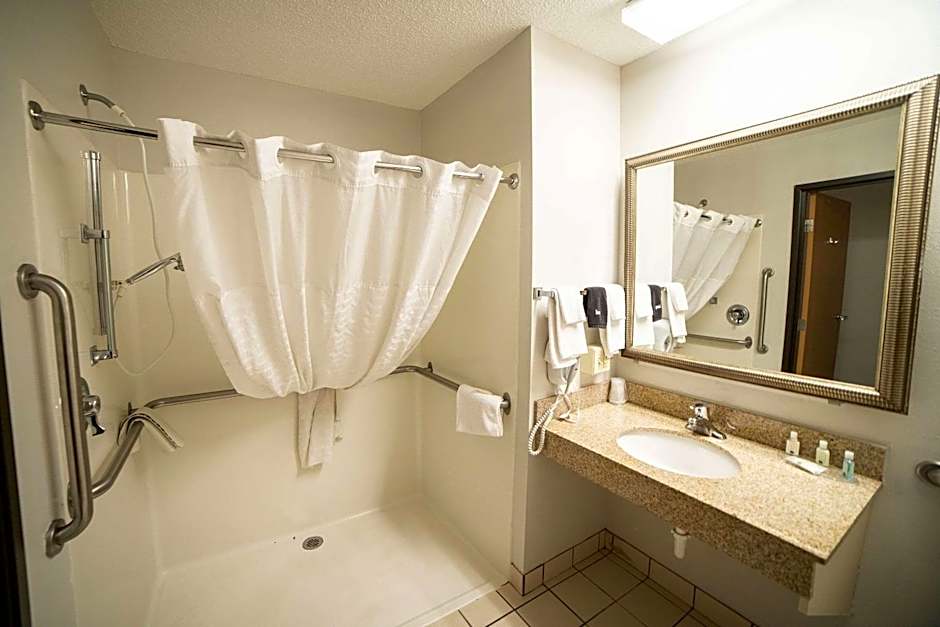 Quality Inn & Suites Watertown