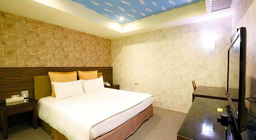 Hold Me Hotel  Zhongzheng