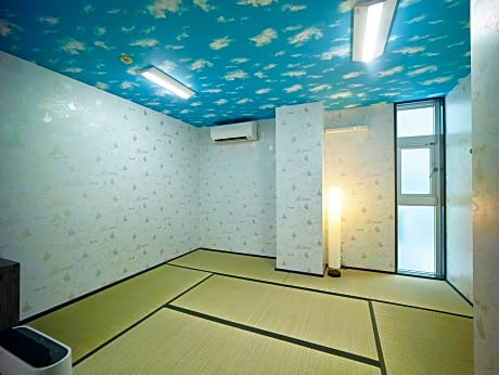 Japanese-Style Quadruple Room with Shared Bathroom - Non-Smoking