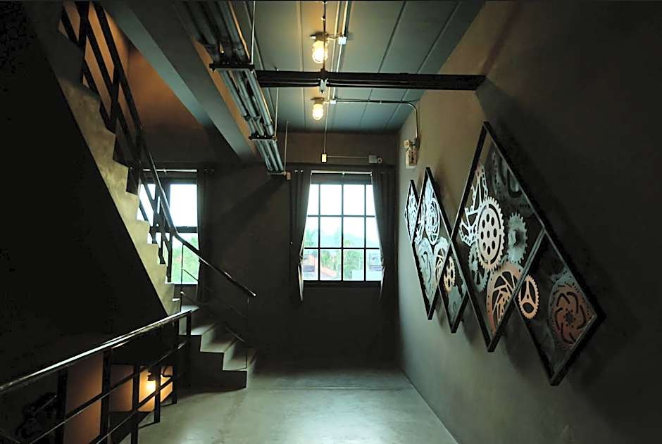 Rider Bedroom Hostel & Cafe