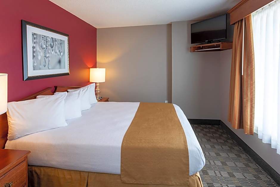 GrandStay Hotel & Suites Ames