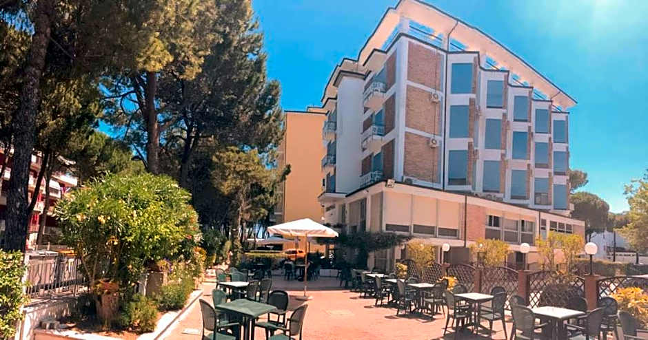 Hotel Zeus
