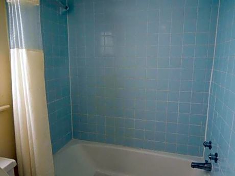 Queen Room - Non-Smoking