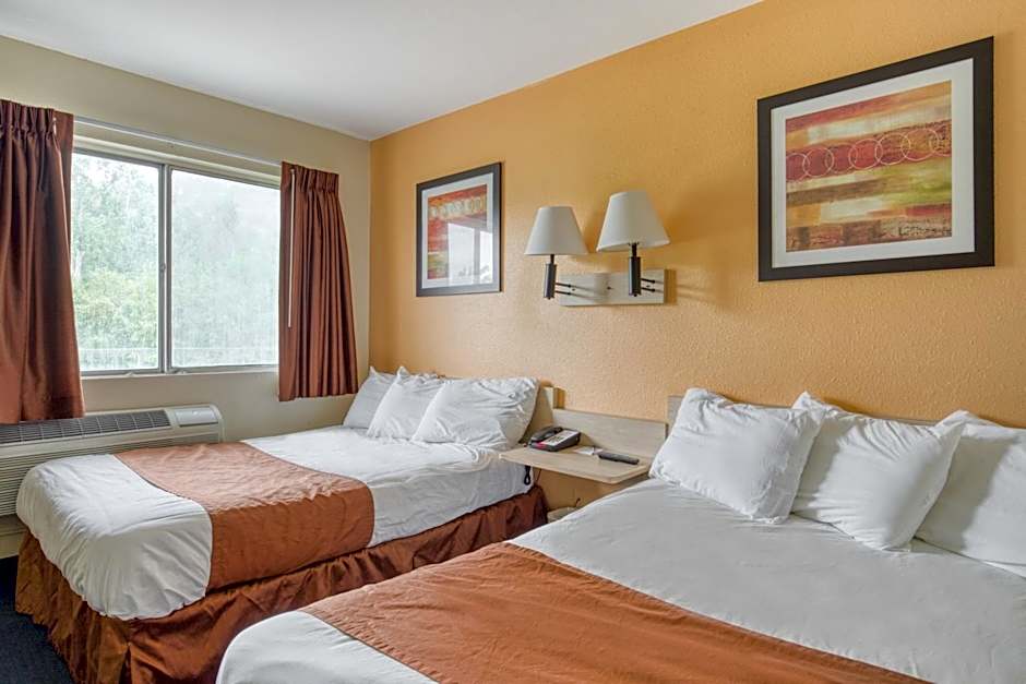 Days Inn by Wyndham New Philadelphia