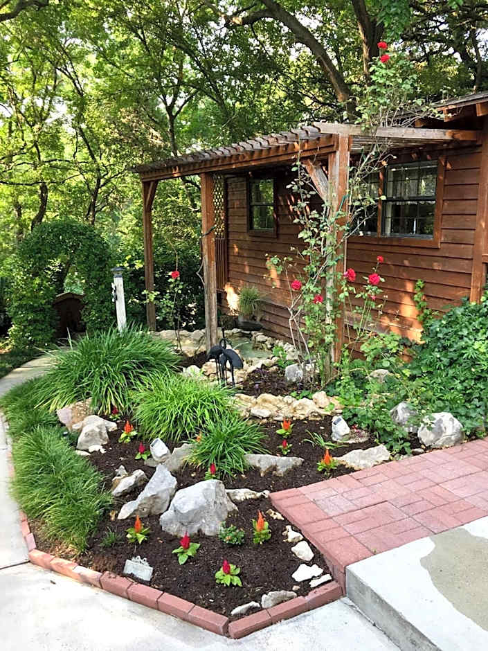 Lamb's Rest Inn B&B – New Braunfels, TX