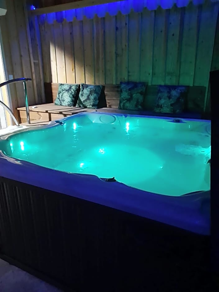 Love-Room Spa de la TRUFFIERE