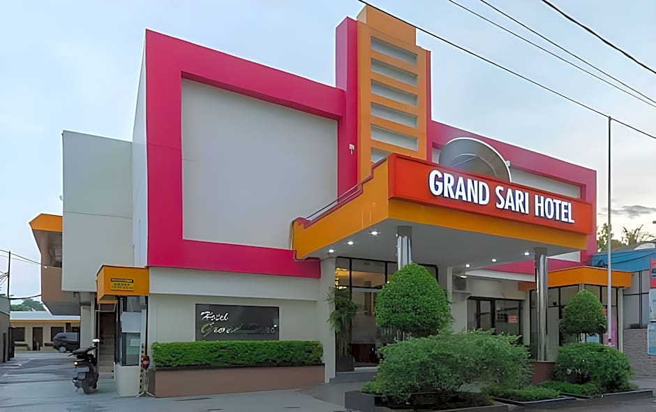 Grand Sari Hotel