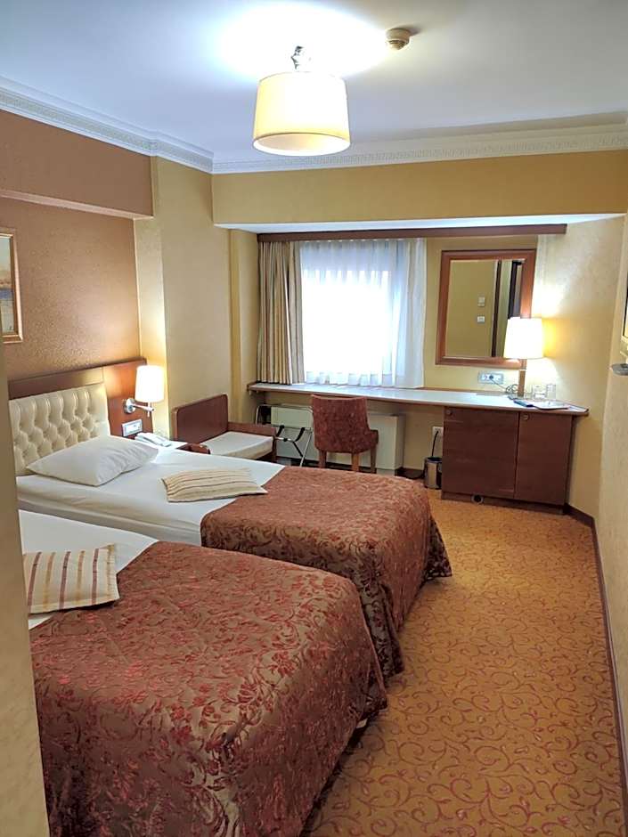 Yuksel Hotel
