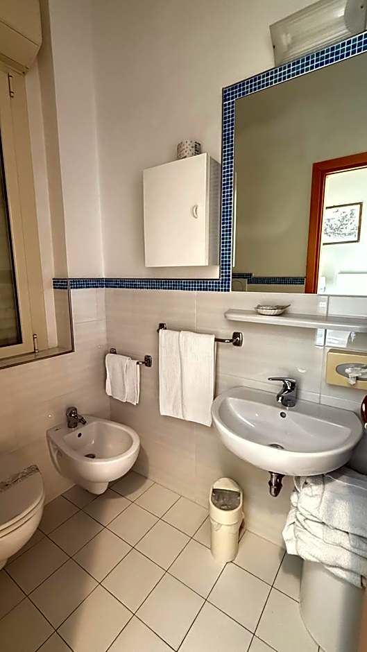 Hotel Ariella