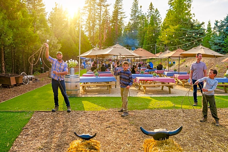 Tenaya Lodge at Yosemite
