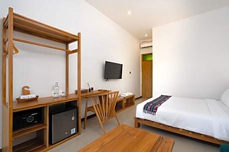 Harbor View Room