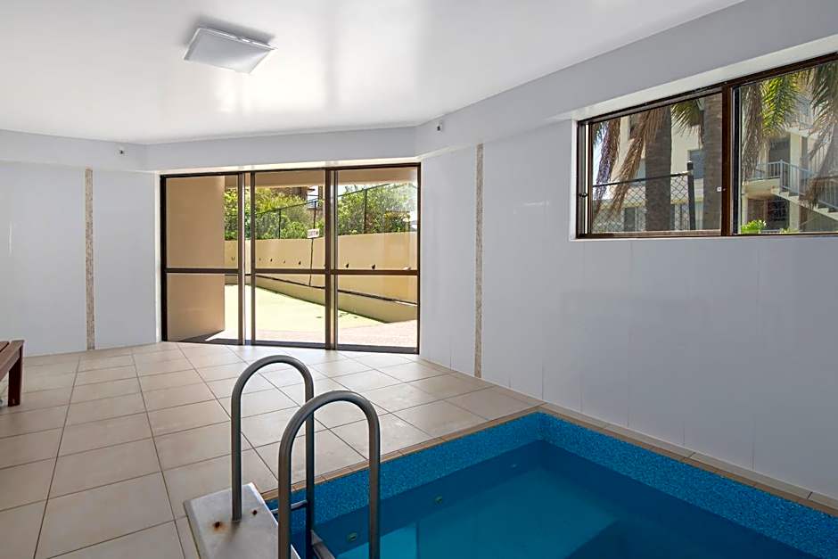 Burleigh Esplanade Apartments