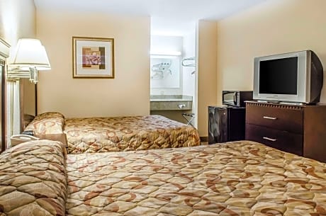 Double Room with Two Double Beds - Smoking