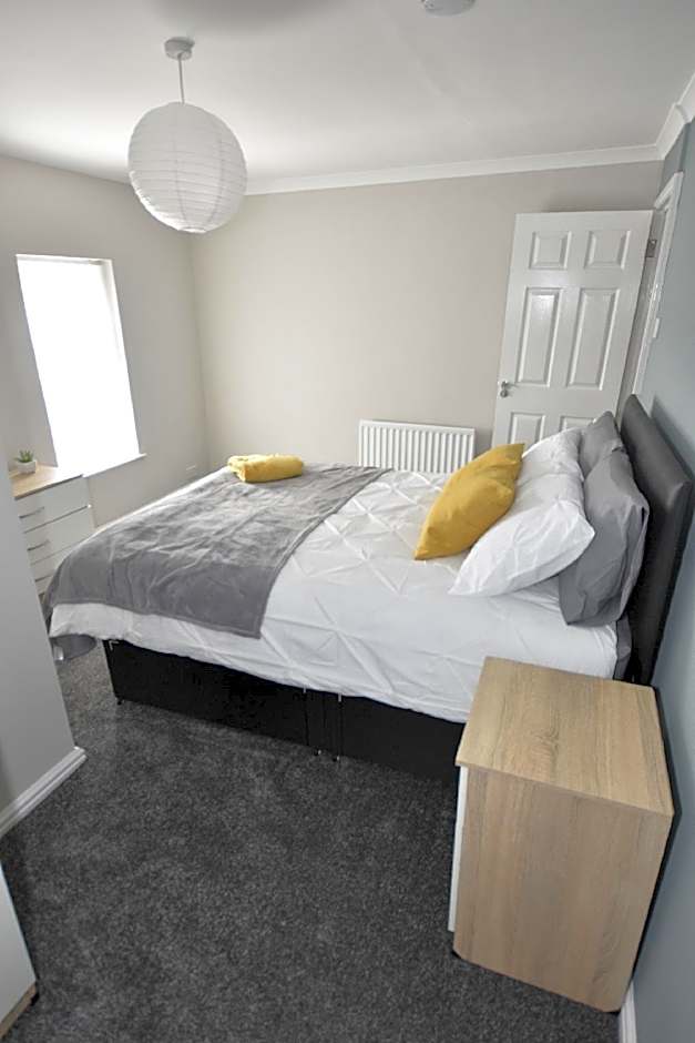 Townhouse @ 32 Penkhull New Road Stoke