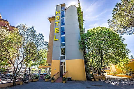 Hotel Real