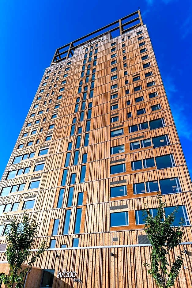 Wood Hotel by Frich's