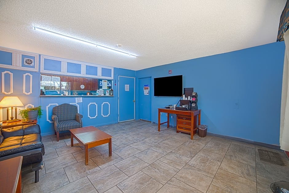 Mayfair Inn by OYO Williamston Hwy 64