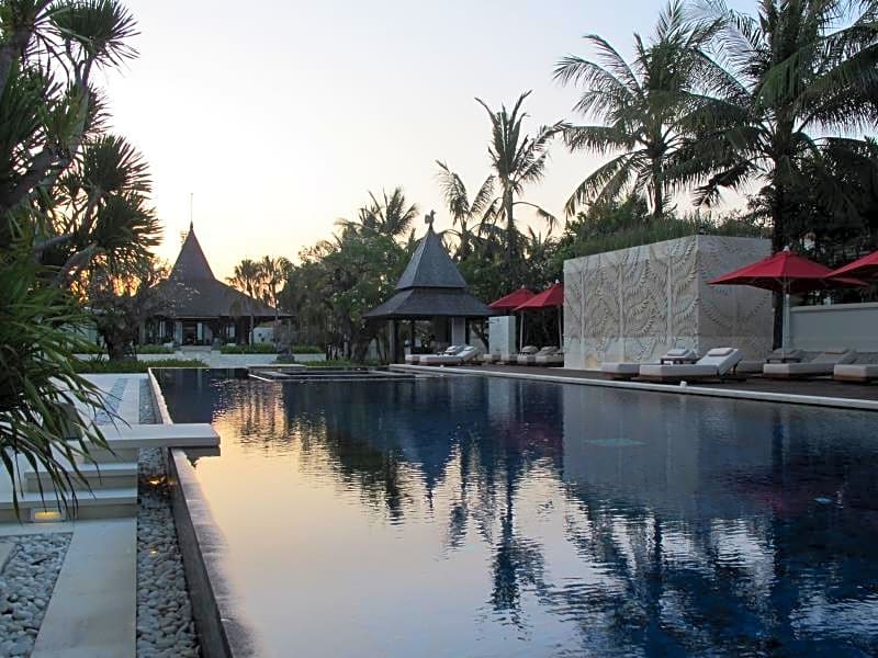 The Royal Santrian Luxury Beach Villas
