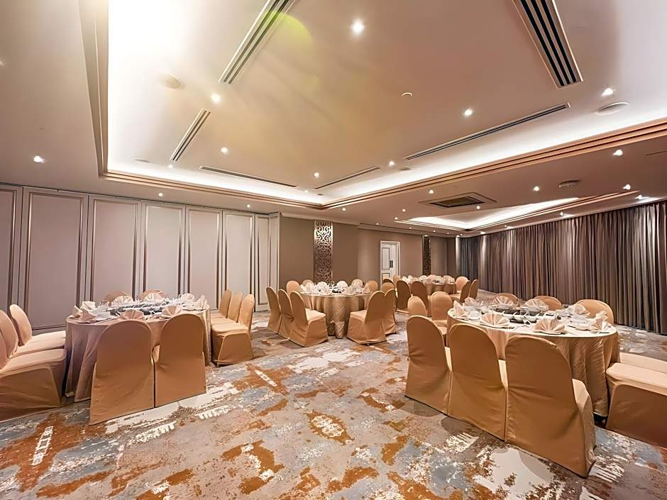 Puteri Wing - Riverside Majestic Hotel