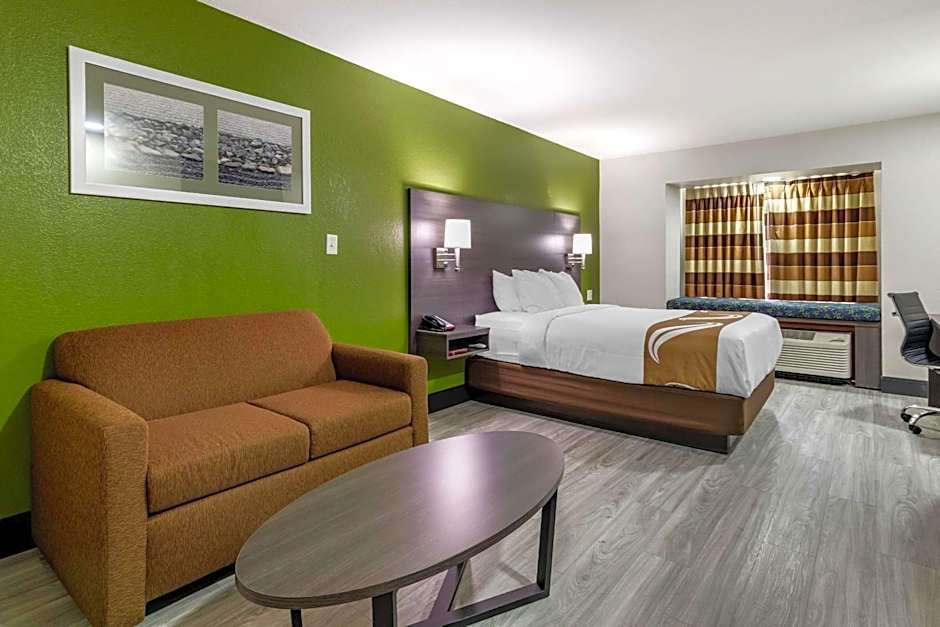 Quality Inn & Suites Longview I-20