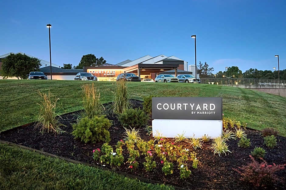 Courtyard by Marriott Kansas City Overland Park/Metcalf, South of College Boulevard