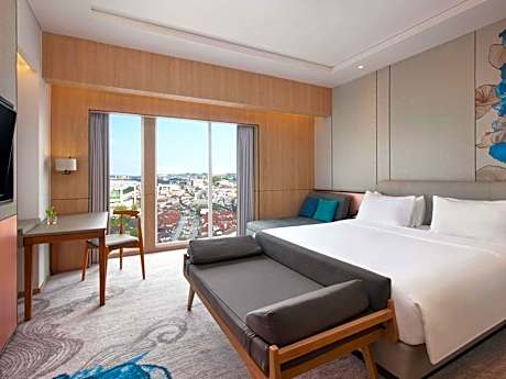 Deluxe King Room
