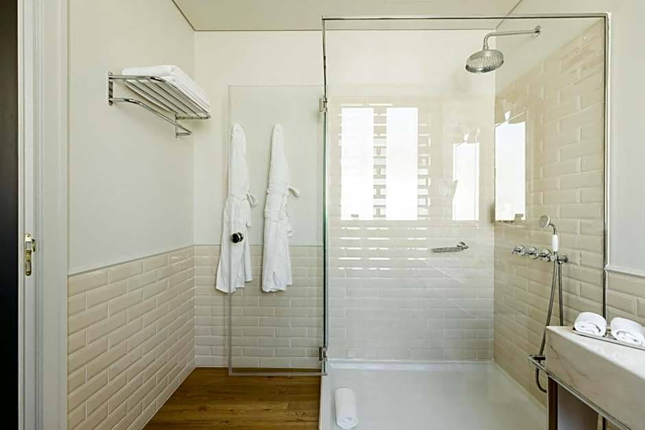 Infante Sagres  Luxury Historic Hotel