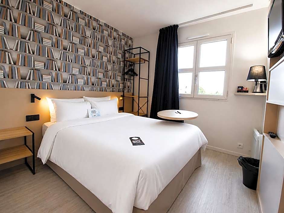 Kyriad Hotel La Fleche