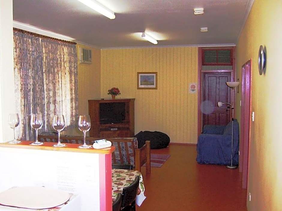 Photo 1 of 4 of 2 Bedroom Cottage