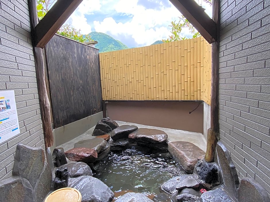 Yufuin Ryokan Nogiku