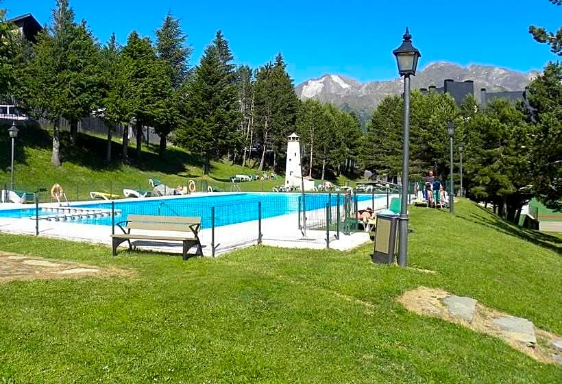 Fun Aragon Hills Hotel & Spa