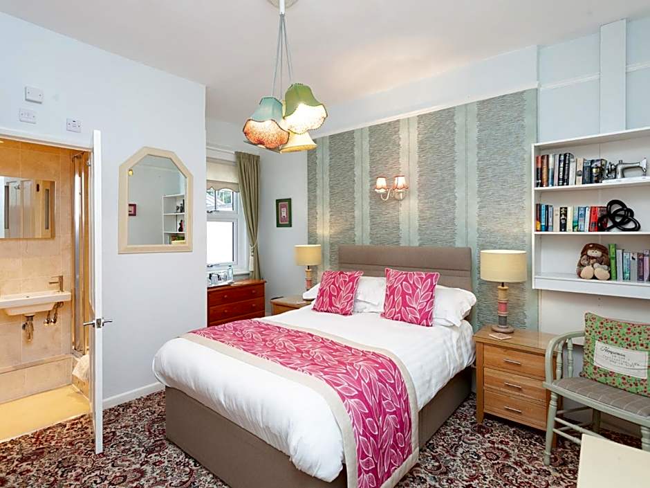 The Ravenswood B&B